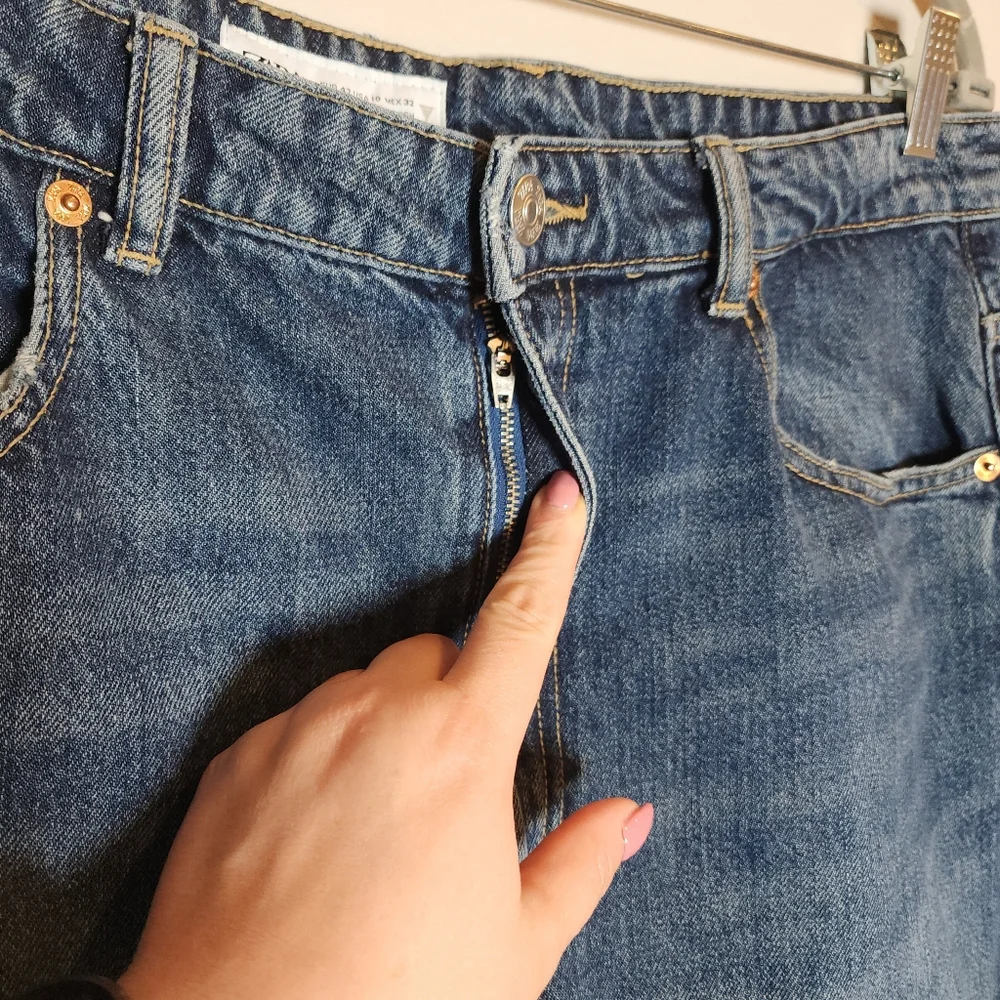 Zara Barrel Jeans Women's Size 10 Medium Wash Rigid Denim 29" Inseam Hi-Rise - Picture 14 of 16